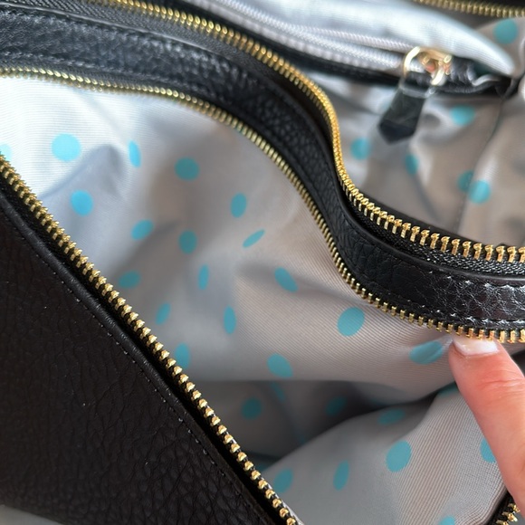 Black leather tote bag. Never used. Medium size - Picture 5 of 5